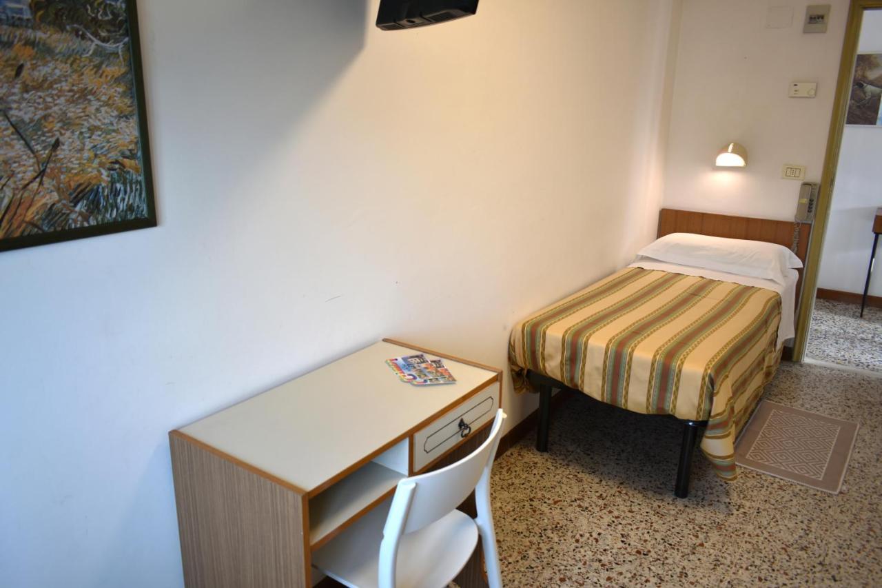 Hotel Alfa Tao 리치오네 외부 사진